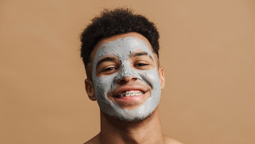 DIY vs Store-Bought Body Scrubs for Men