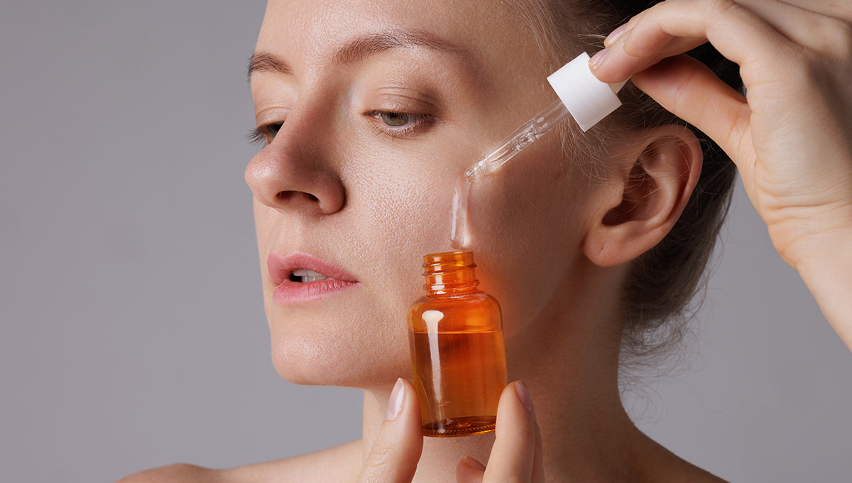 How to Choose a Face Tightening Serum That Actually Works